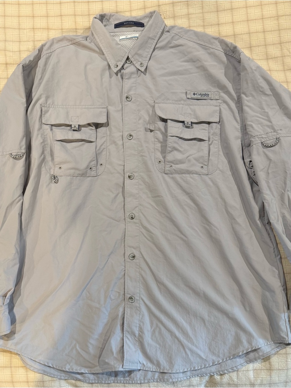 Columbia PFG Men’s Lightweight Fishing Shirt — Light Gray